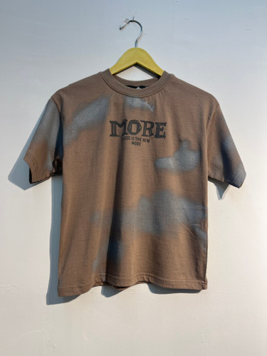 تیشرت طرح more